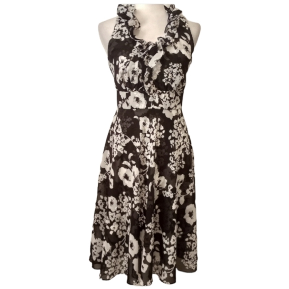 White House Black Market Dresses & Skirts - White House Black Market ruffle halter cocktail dress Size 0